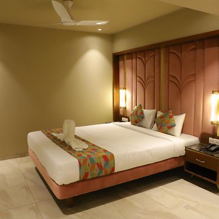 Le Vivanta Virar Ngoại thất bức ảnh