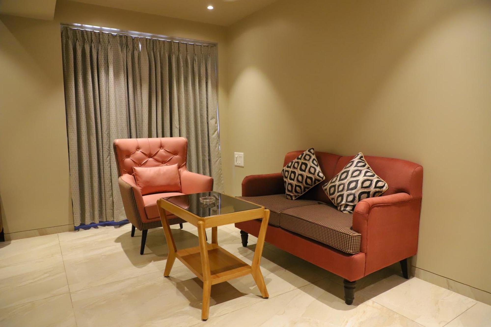 Le Vivanta Virar Ngoại thất bức ảnh